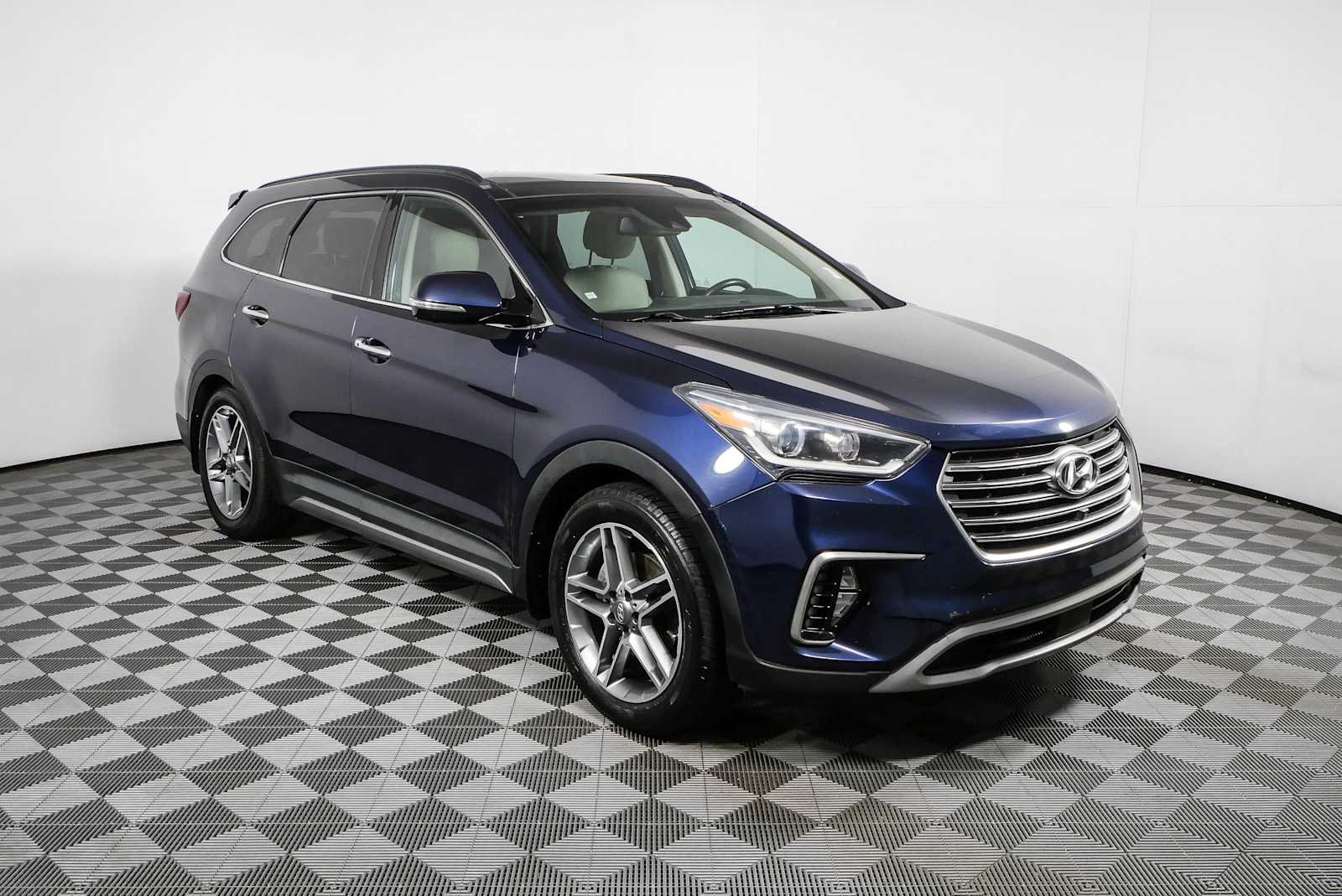 2017 Hyundai Santa Fe Limited Ultimate FWD's photo