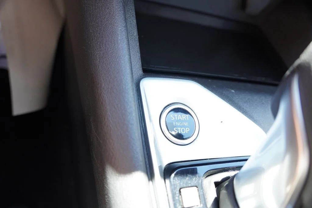Used 2025 Gun Metallic Nissan 2.5 SV image 26
