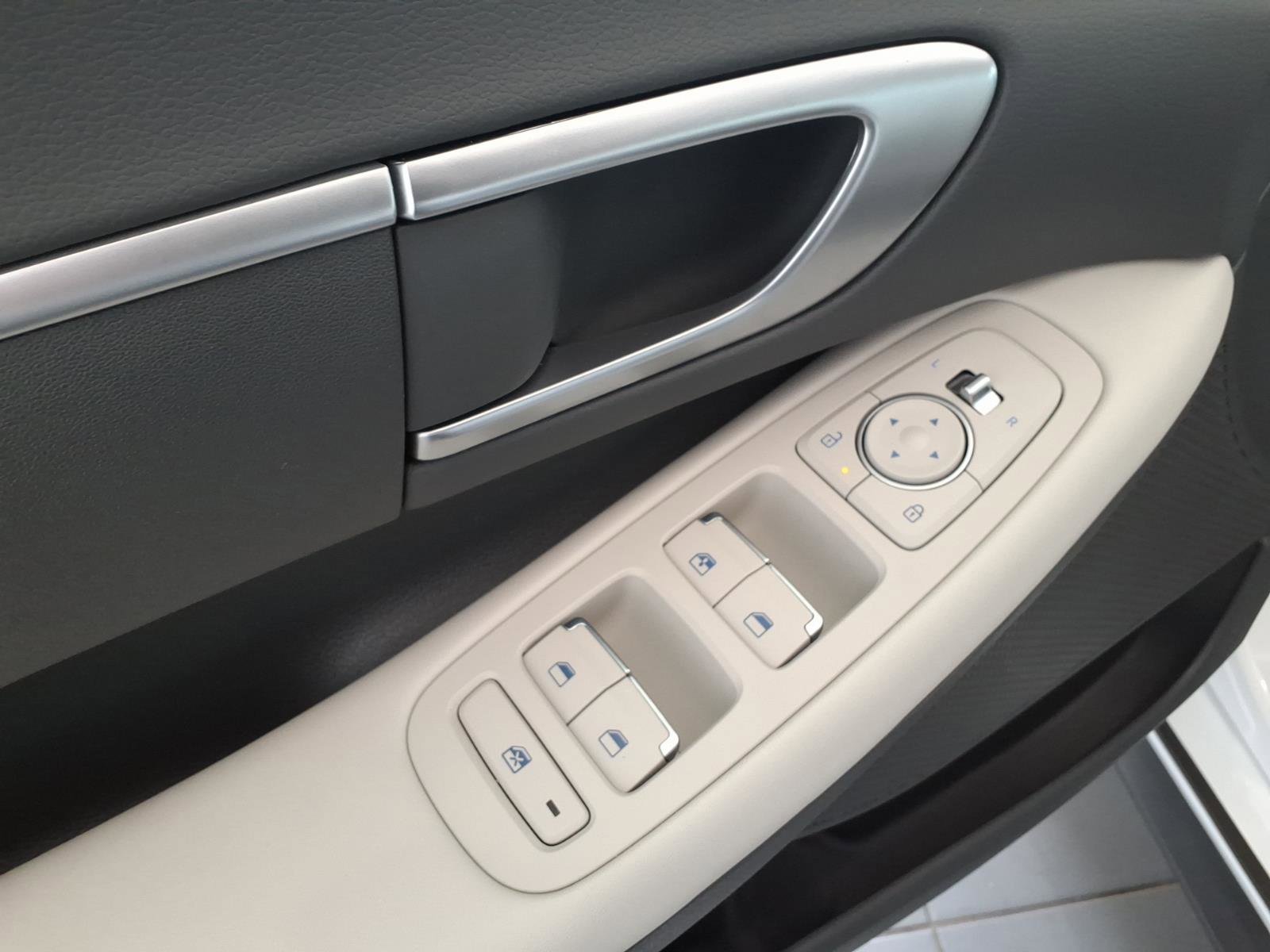 2025 Hyundai Sonata SE - Photo 19