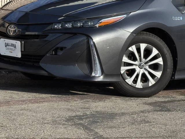 2022 Toyota Prius Prime LE - Photo 8