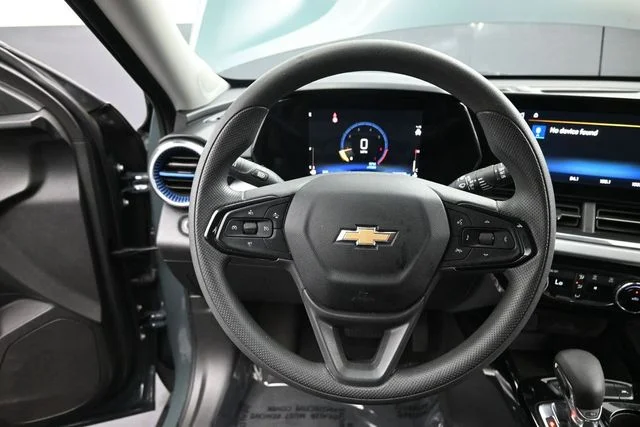 Used 2025 Gray Chevrolet LT image 12