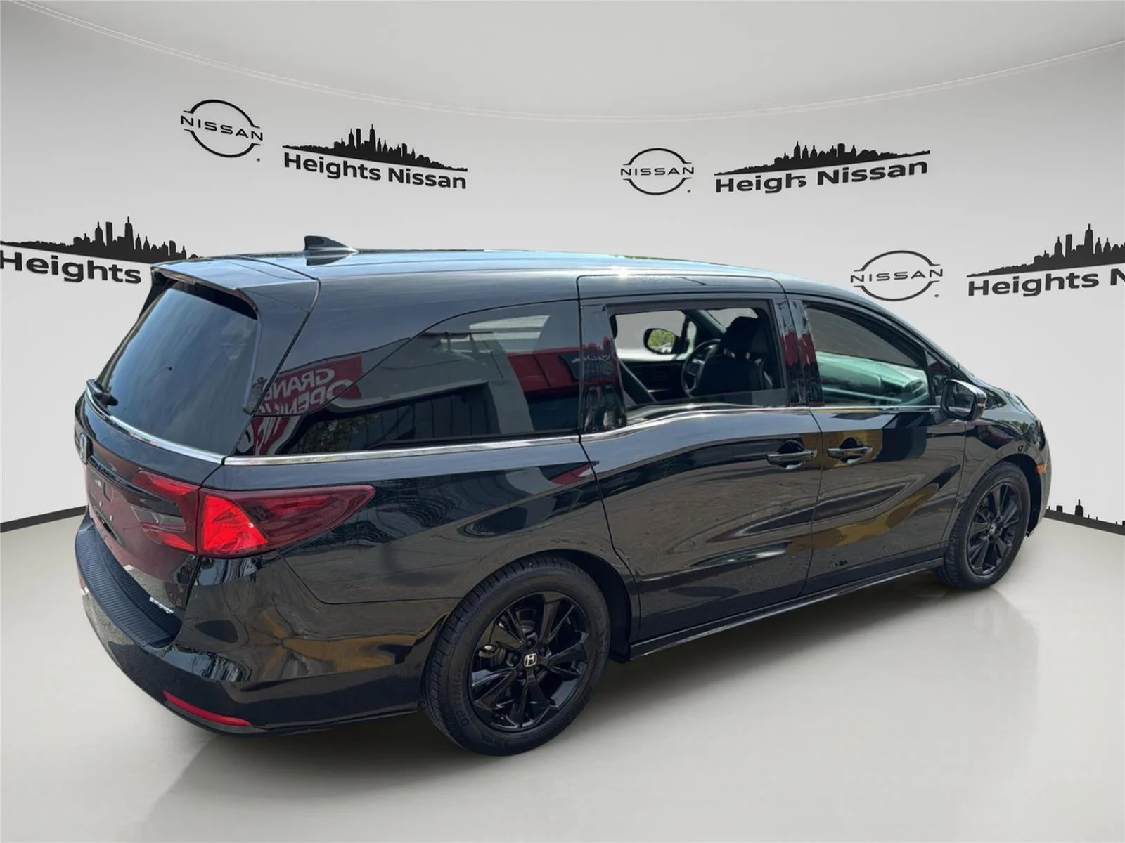 2024 Honda Odyssey SPORT - Photo 6