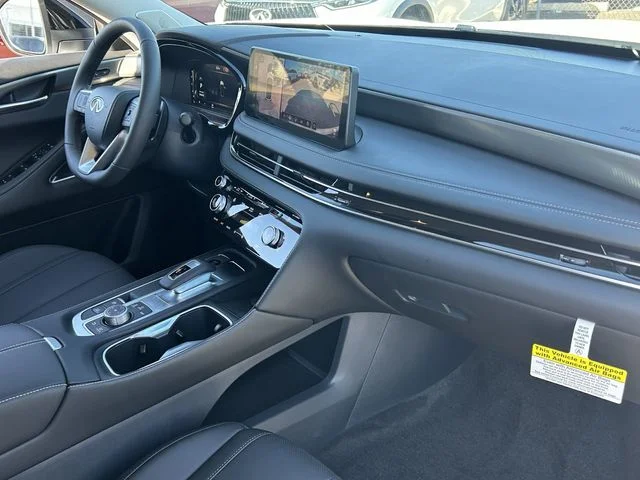 New 2027 RADIANT WHITE INFINITI Luxe FWD image 13