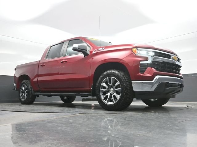 Used 2024 Red Chevrolet LT image 23