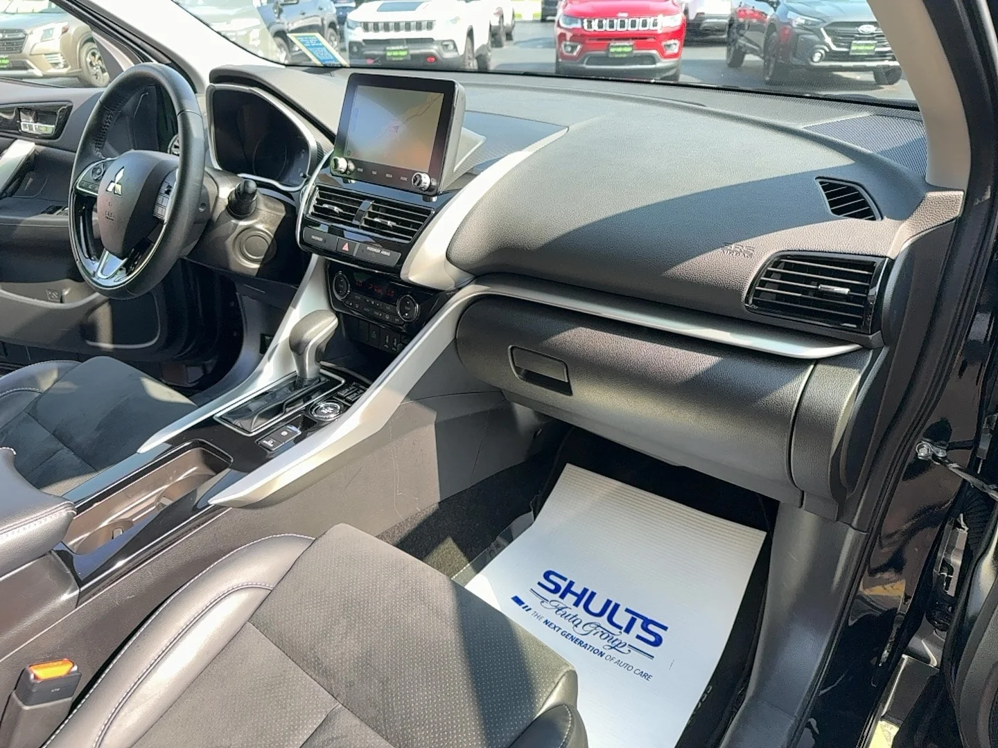 Used 2025 Gray Mitsubishi SE image 26