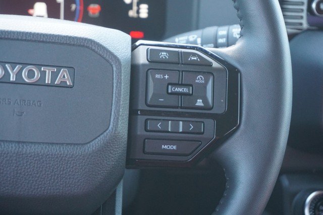 Used 2025  Toyota 1958 image 25