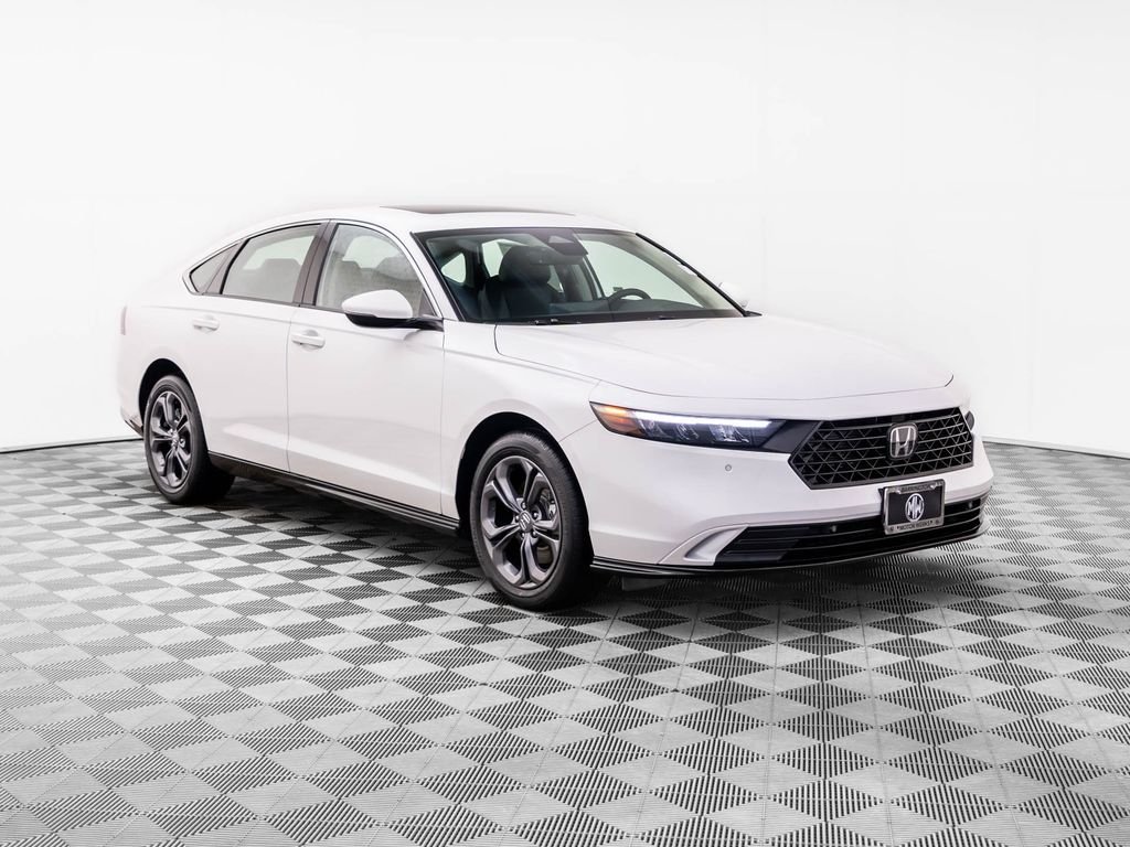 New 2026 Platinum White Pearl Honda EX-L image 8