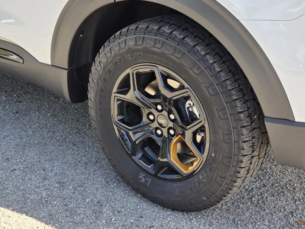 New 2026 Star White Metallic Tri-Coat Ford Tremor® image 7
