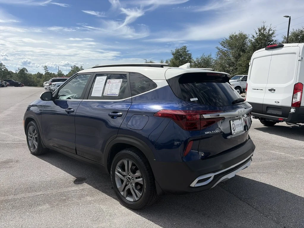Used 2022 Blue Kia S image 5