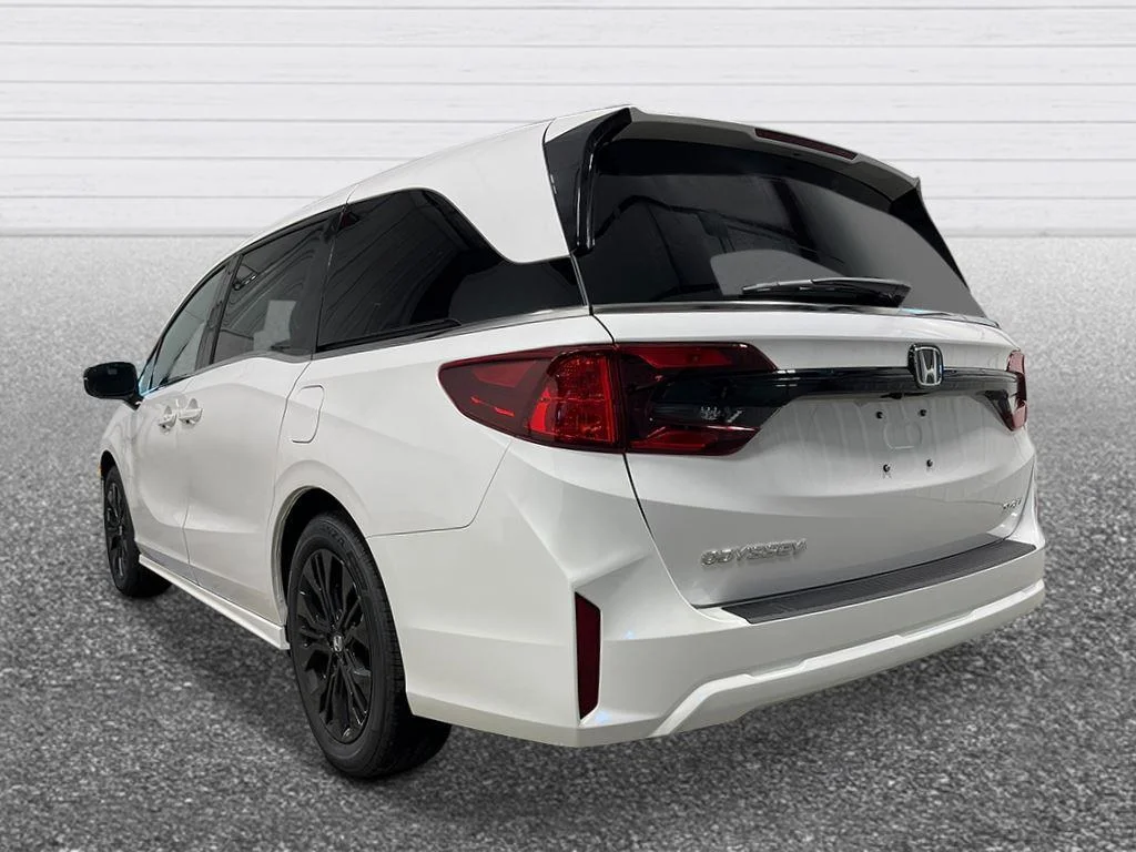 New 2026 Platinum White Pearl Honda Sport-L image 3