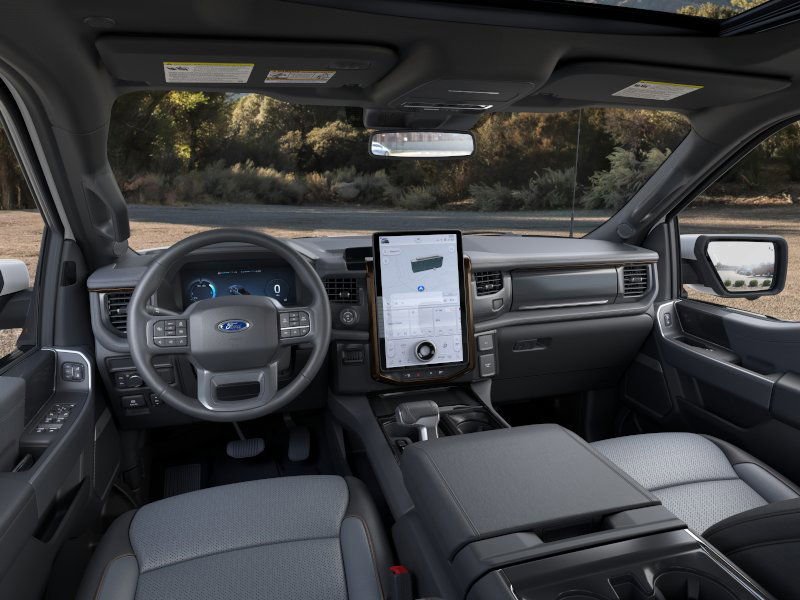 2025 Ford F-150 Lightning Lariat - Photo 9