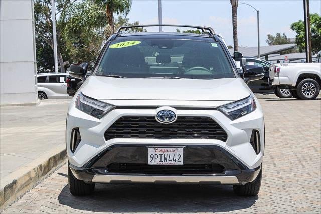 Certified Used 2024 MID BLK/WIND CHILL Toyota  image 2