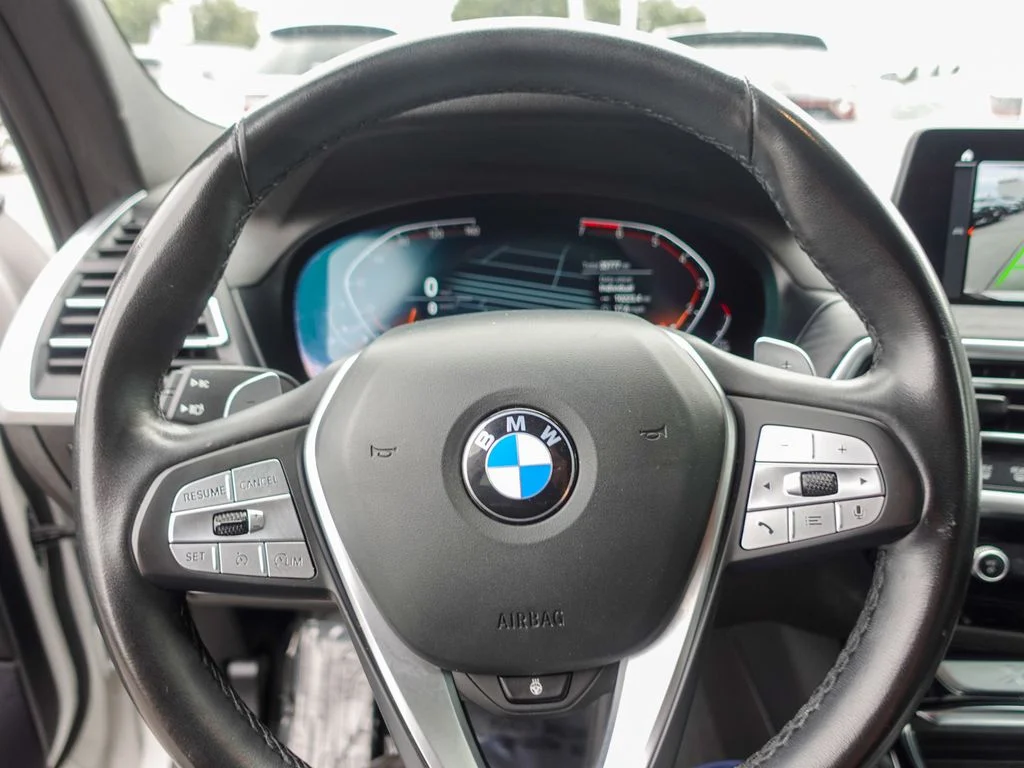 Used 2023 White Metallic BMW sDrive30i image 12