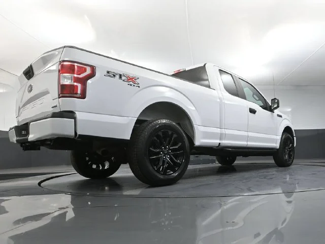 Used 2019 White Ford XL image 41