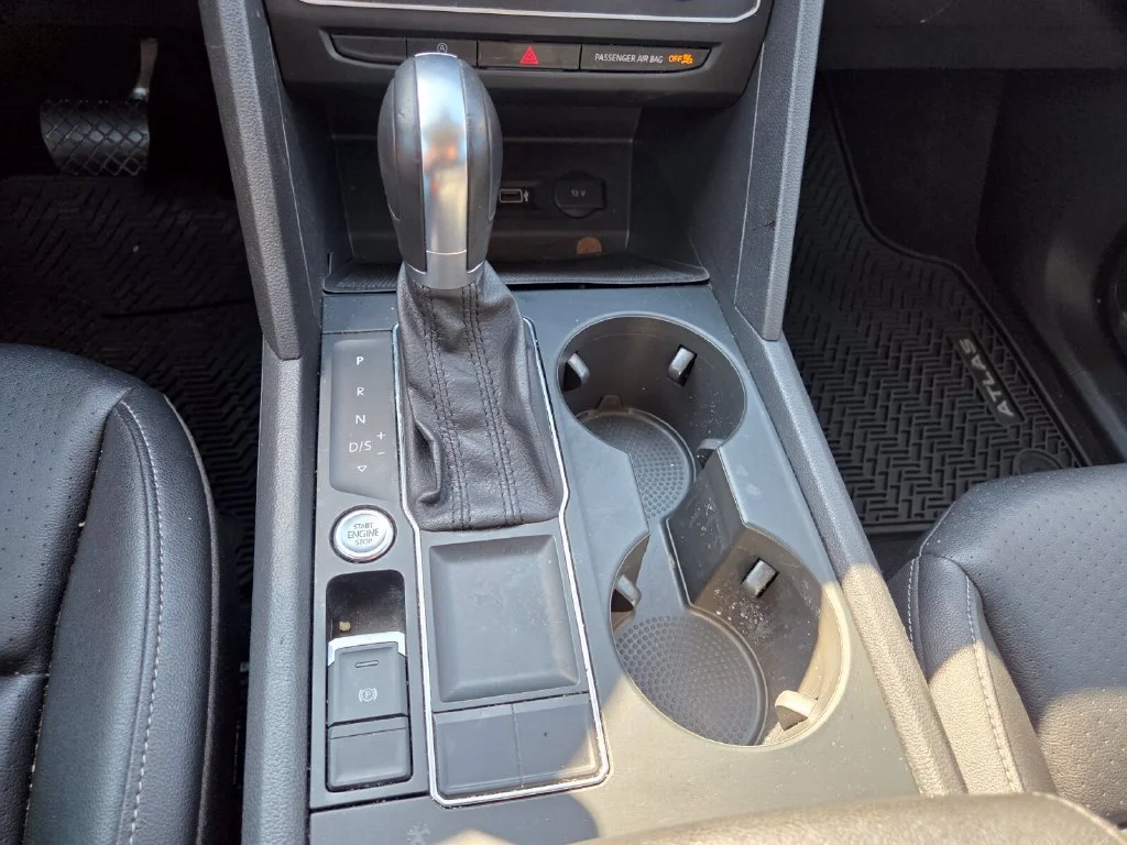 Used 2019  Volkswagen 2.0T SE image 15