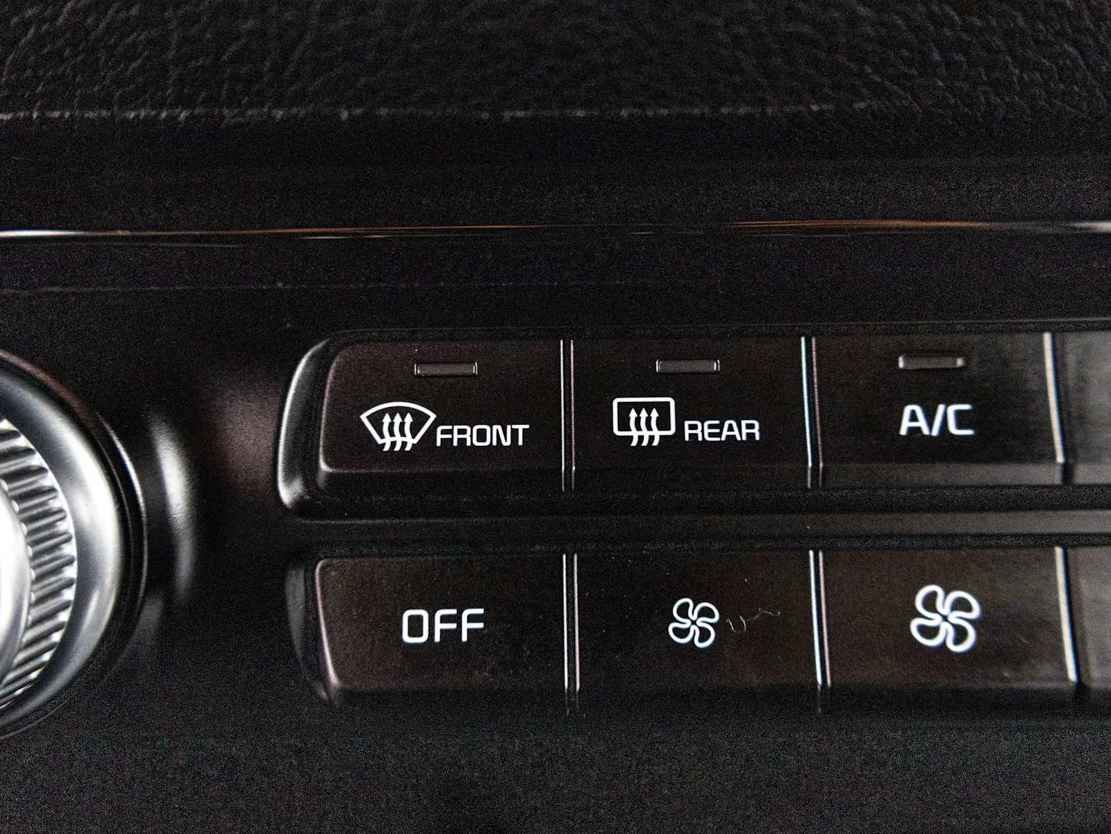 Used 2019 Red Kia Base image 41