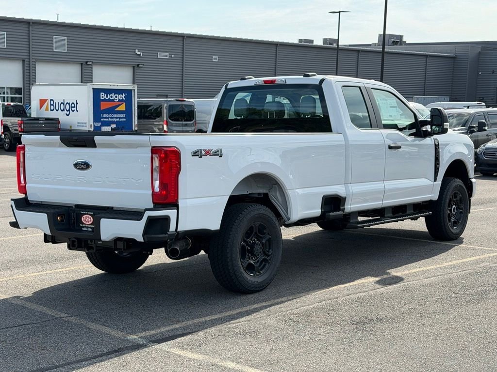 New 2026 Oxford White Ford F-350® XL image 25