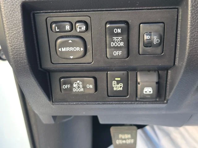 Used 2017 White Toyota 1794 image 27