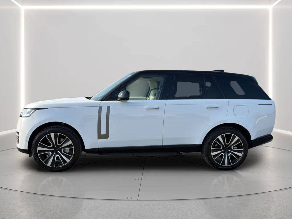 Used 2026 White Land Rover SE image 13
