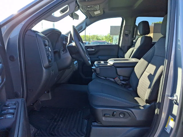 Used 2024 Gray Chevrolet Custom image 13
