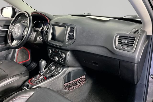 Used 2020 Gray Jeep Trailhawk image 25