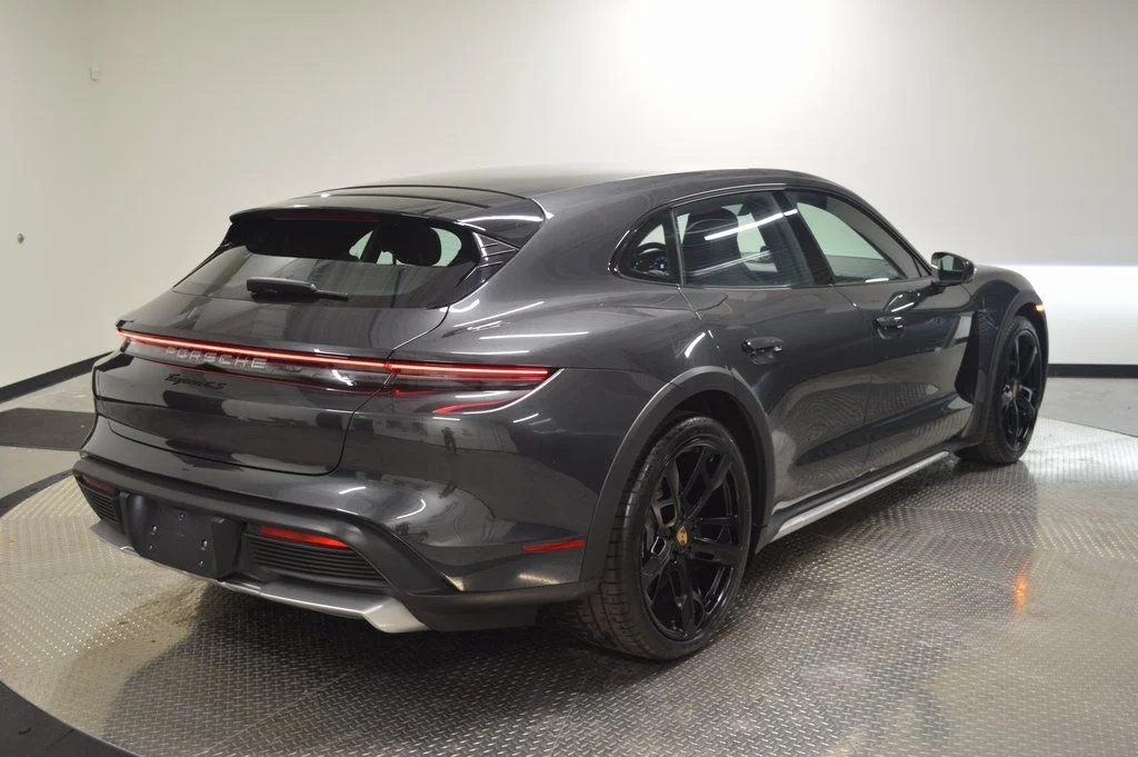 Used 2025 Volcano Grey Metallic Porsche 4S image 7
