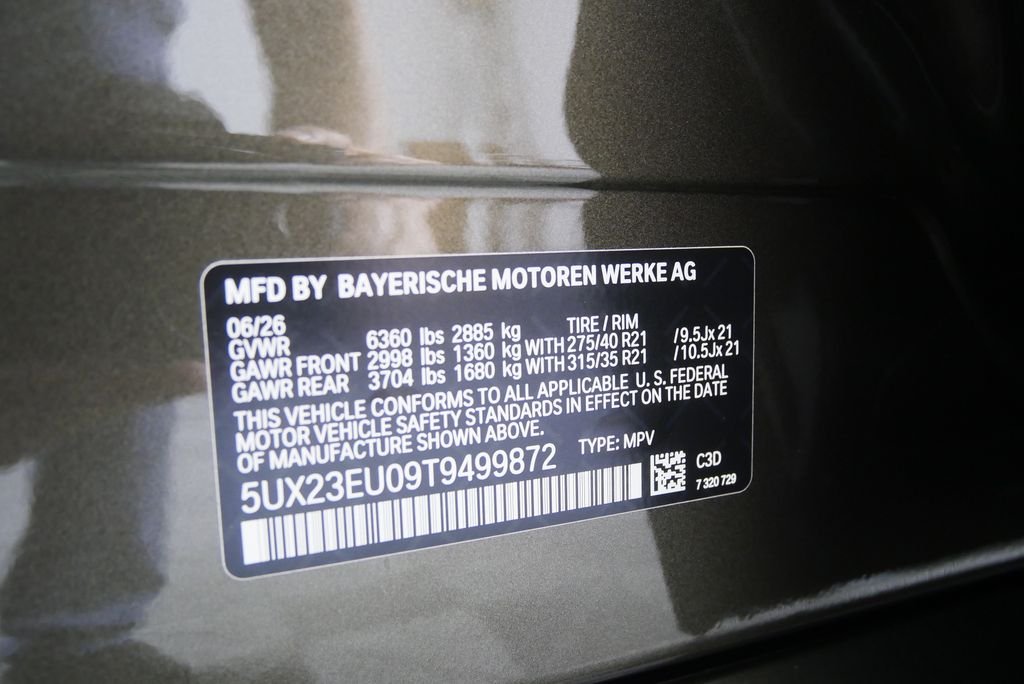 New 2026 Manhattan Green Metallic BMW xDrive40i image 25