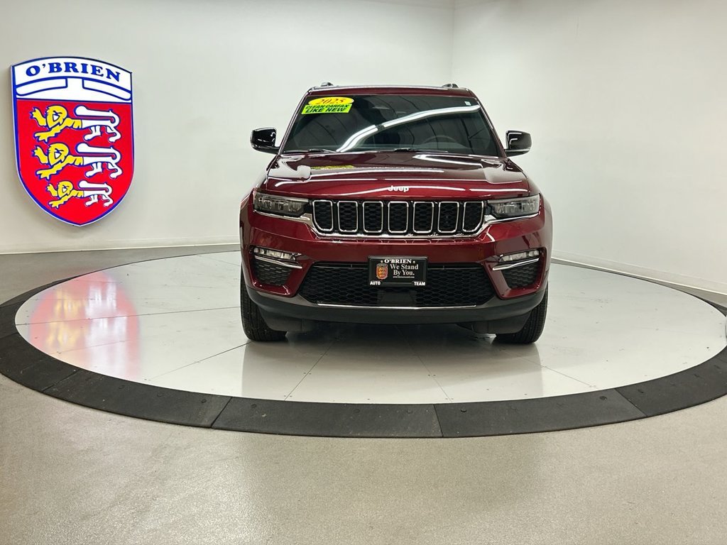 Used 2025 Velvet Jeep Limited image 35