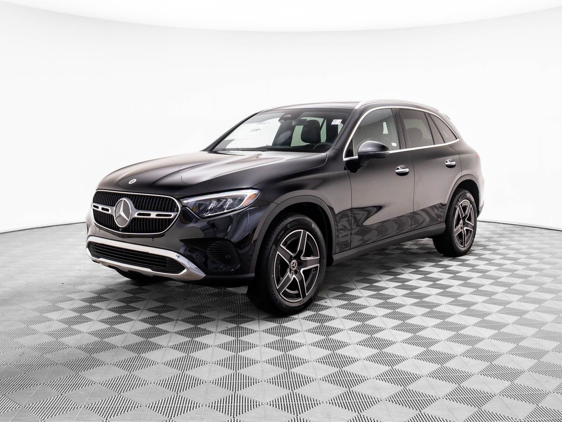 New 2026 Black Mercedes-Benz GLC 300 image 1