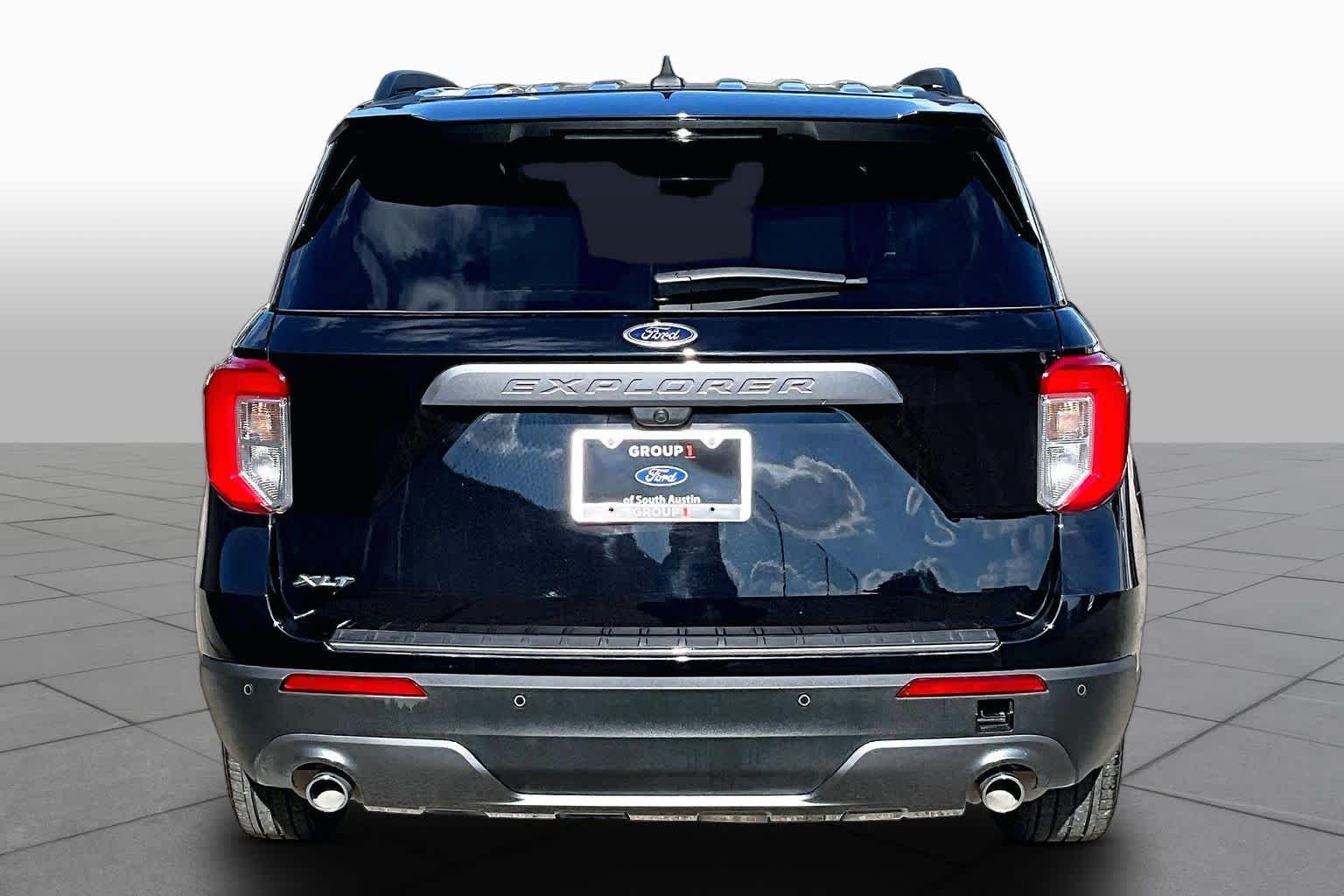 Certified Used 2024 Agate Black Metallic Ford XLT image 5