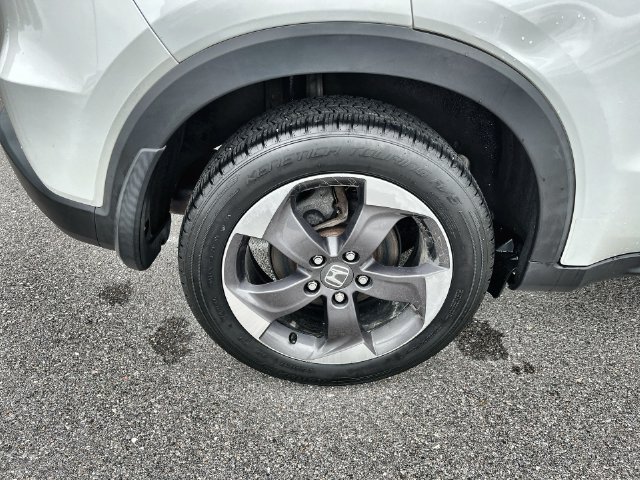 Used 2018  Honda EX image 28