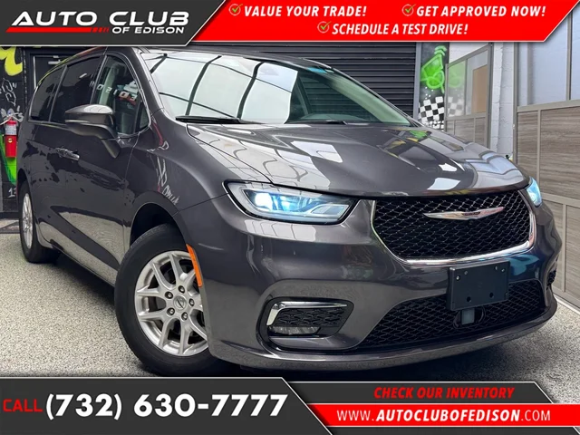 2023 Chrysler Pacifica Touring L