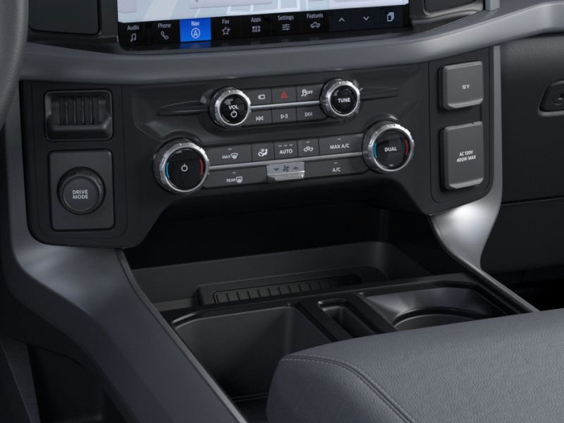 Used 2025 Oxford White Ford XLT image 15