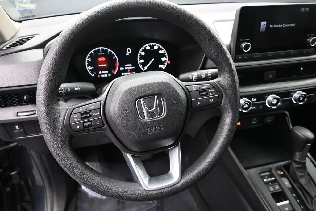 Used 2025 Meteorite Gray Metallic Honda LX image 18
