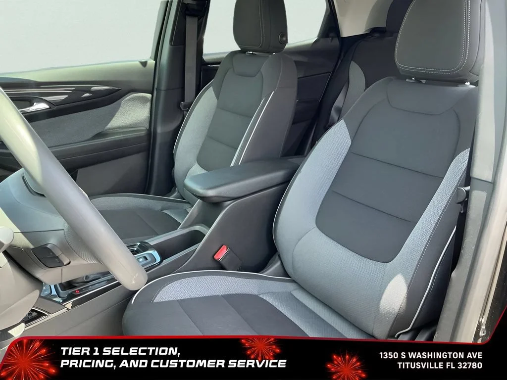 Used 2025 Mosaic Black Metallic Chevrolet LT image 17