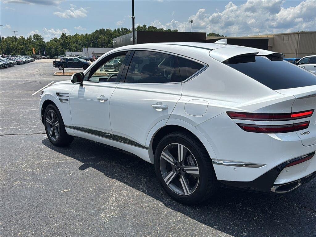 Used 2025 Uyuni White Genesis 3.5T image 5