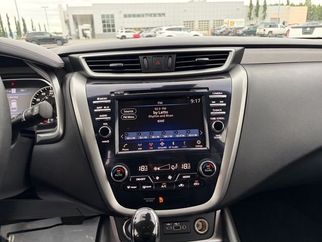 Used 2024  Nissan SV image 16