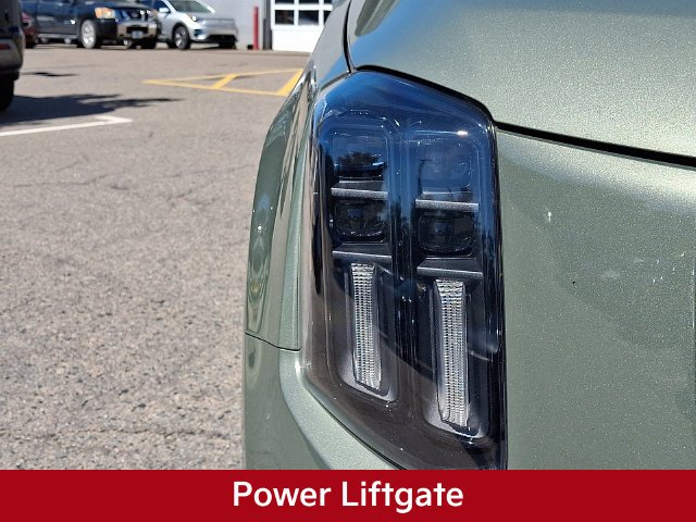 Used 2024 Green Kia EX X-Line image 12
