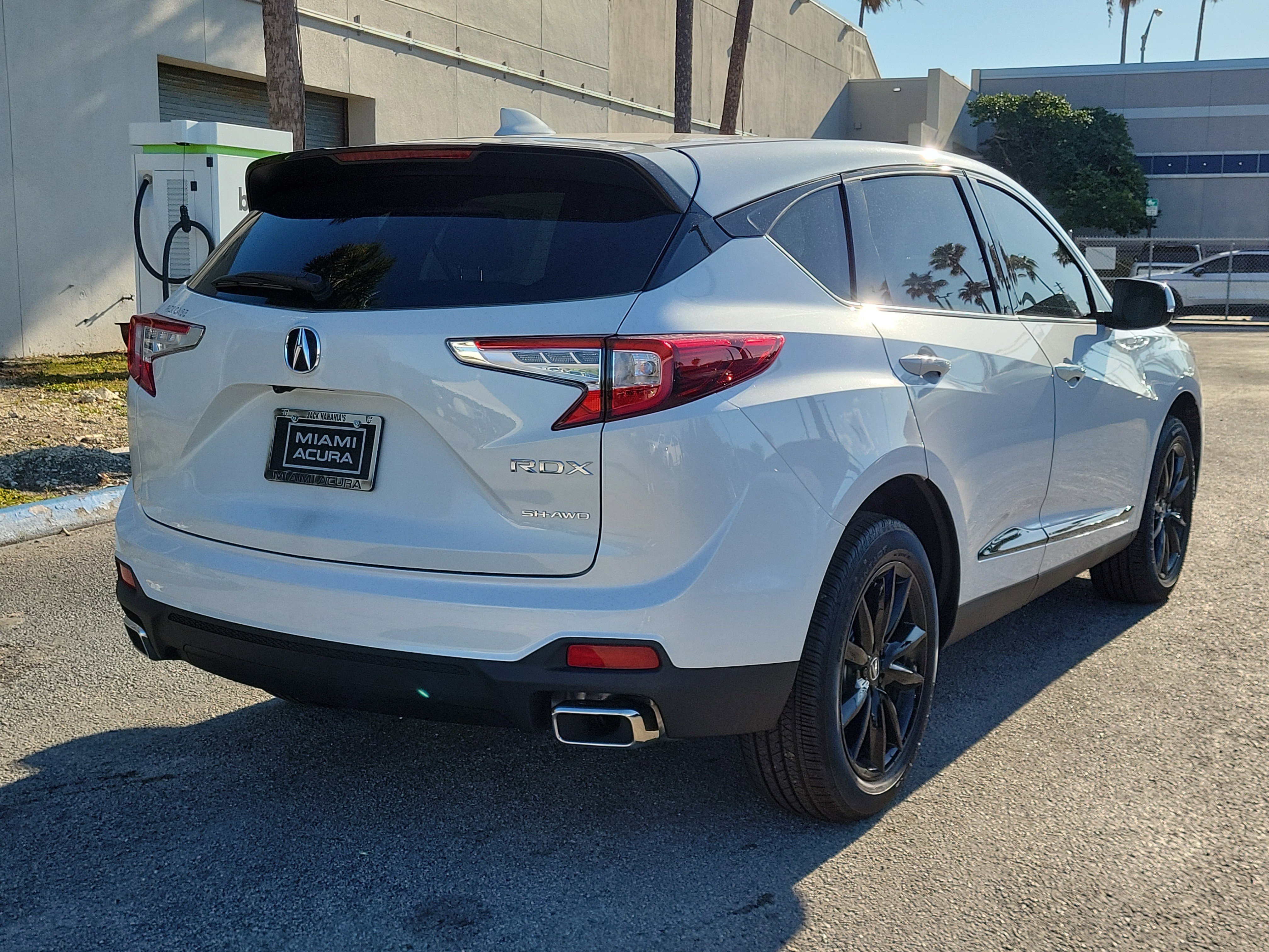 New 2026 Platinum White Pearl Acura  image 4