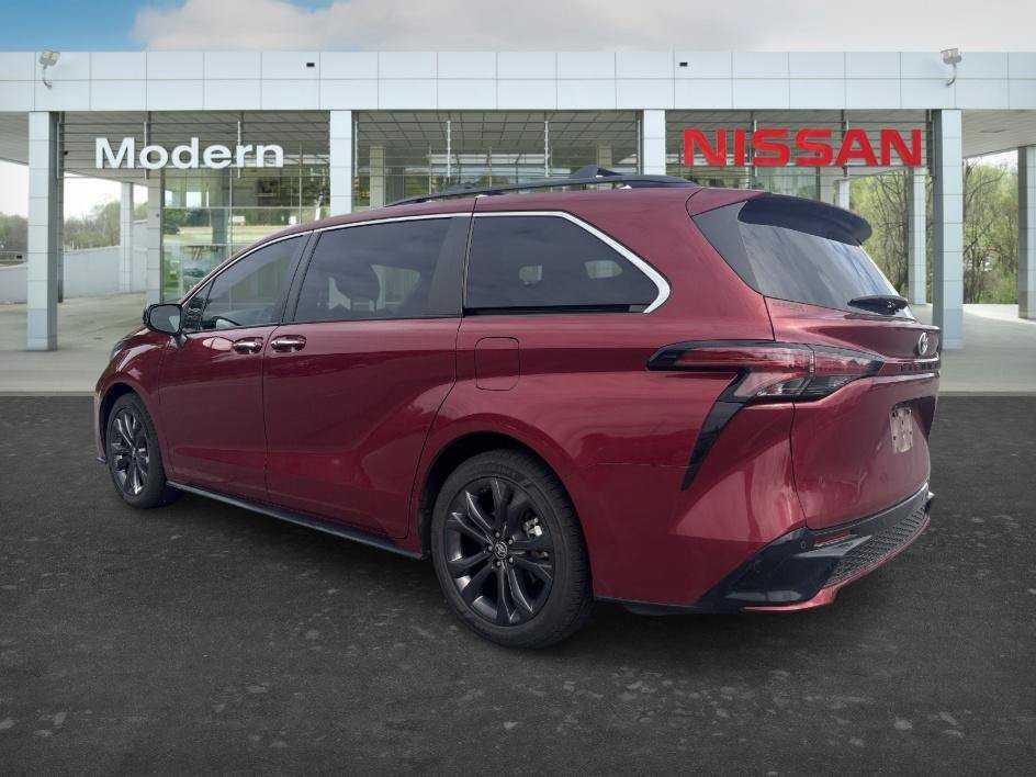 Used 2022 Ruby Flare Pearl Toyota XSE image 3