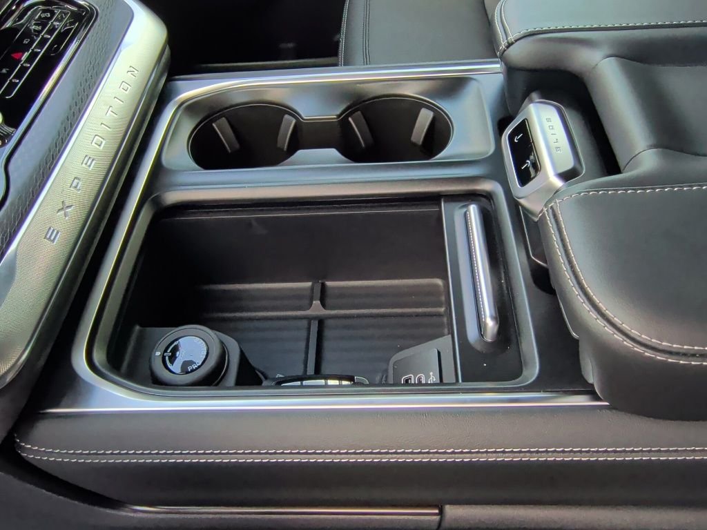 New 2026 Agate Black Metallic Ford Platinum® image 33