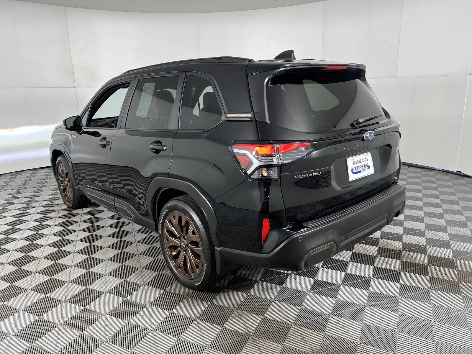 Used 2025 Crystal Black Silica Subaru Sport Hybrid image 4