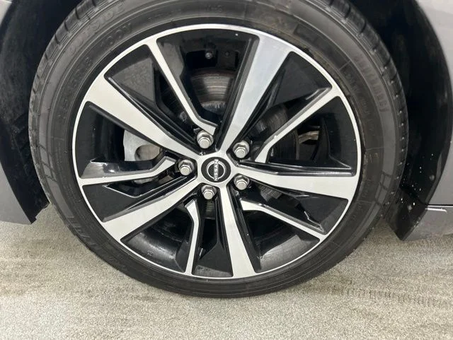 Used 2023 Gray Nissan 3.5 SL image 30