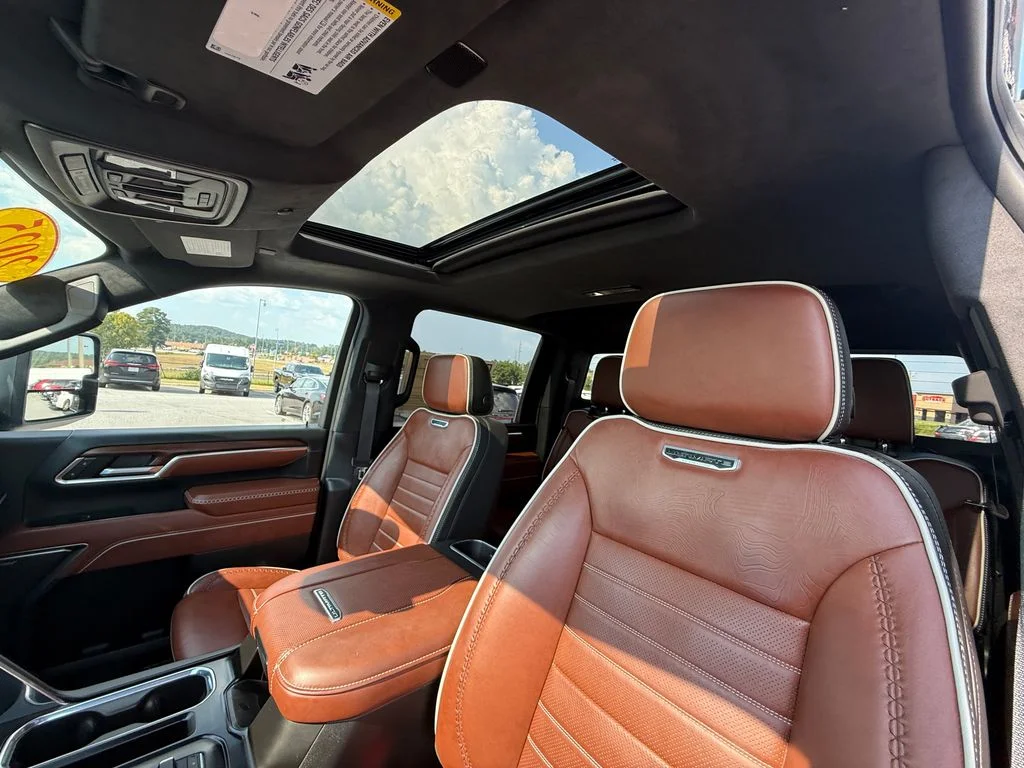 Used 2025 Black GMC Denali Ultimate image 21