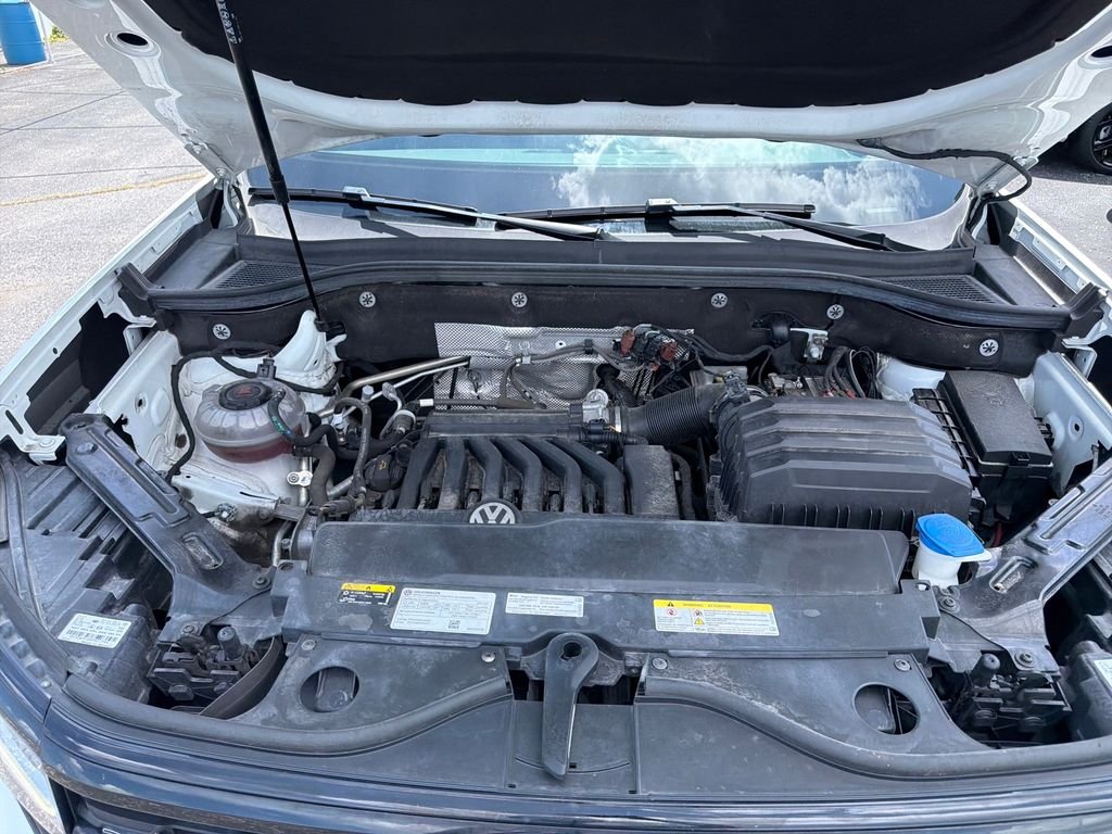 Used 2023 White Volkswagen 3.6L V6 SEL R-Line image 23