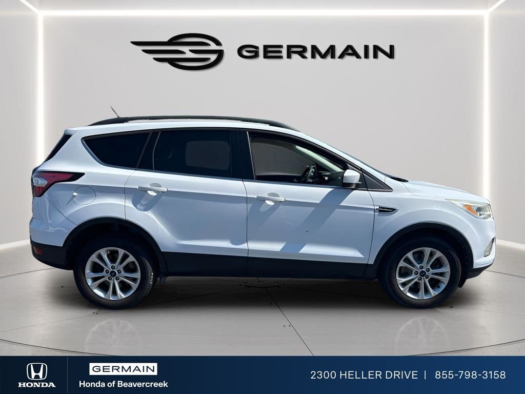 Used 2018 Oxford White Ford SE image 8