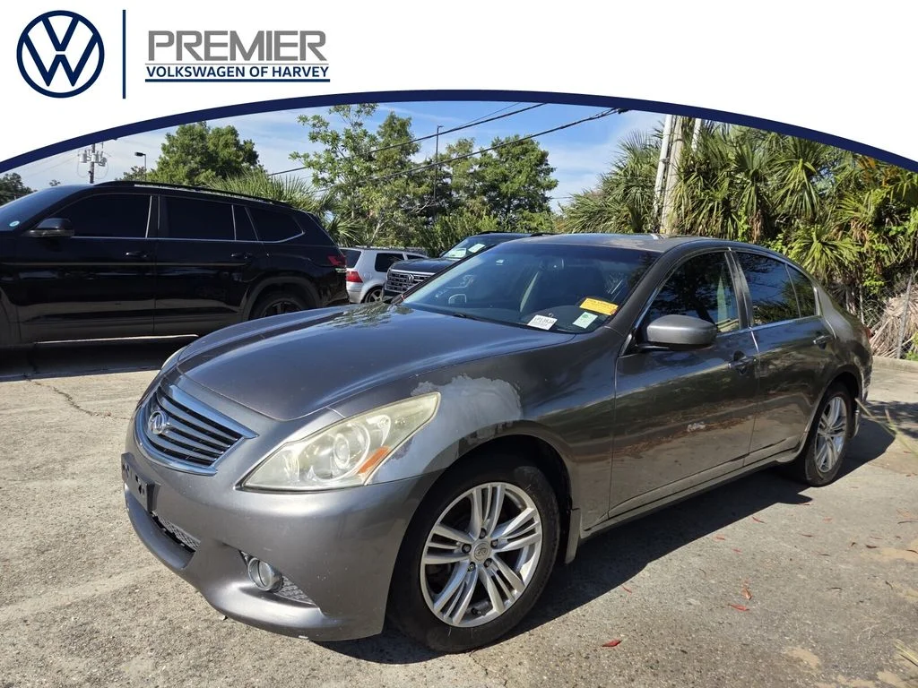 2013 INFINITI G37 X