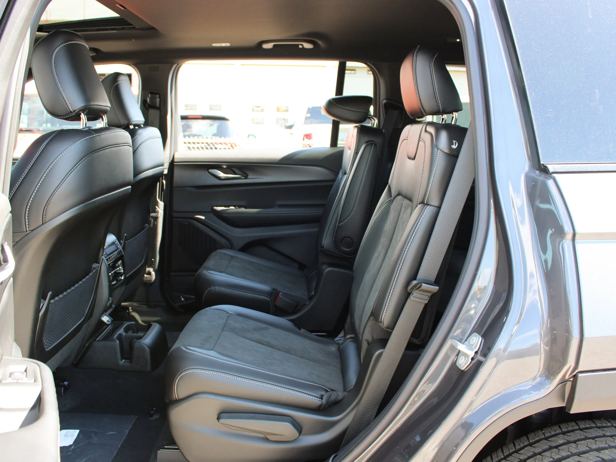 New 2025 Grey Jeep Altitude* 4x4, Sunroof, Heated Leather/Wheel image 10
