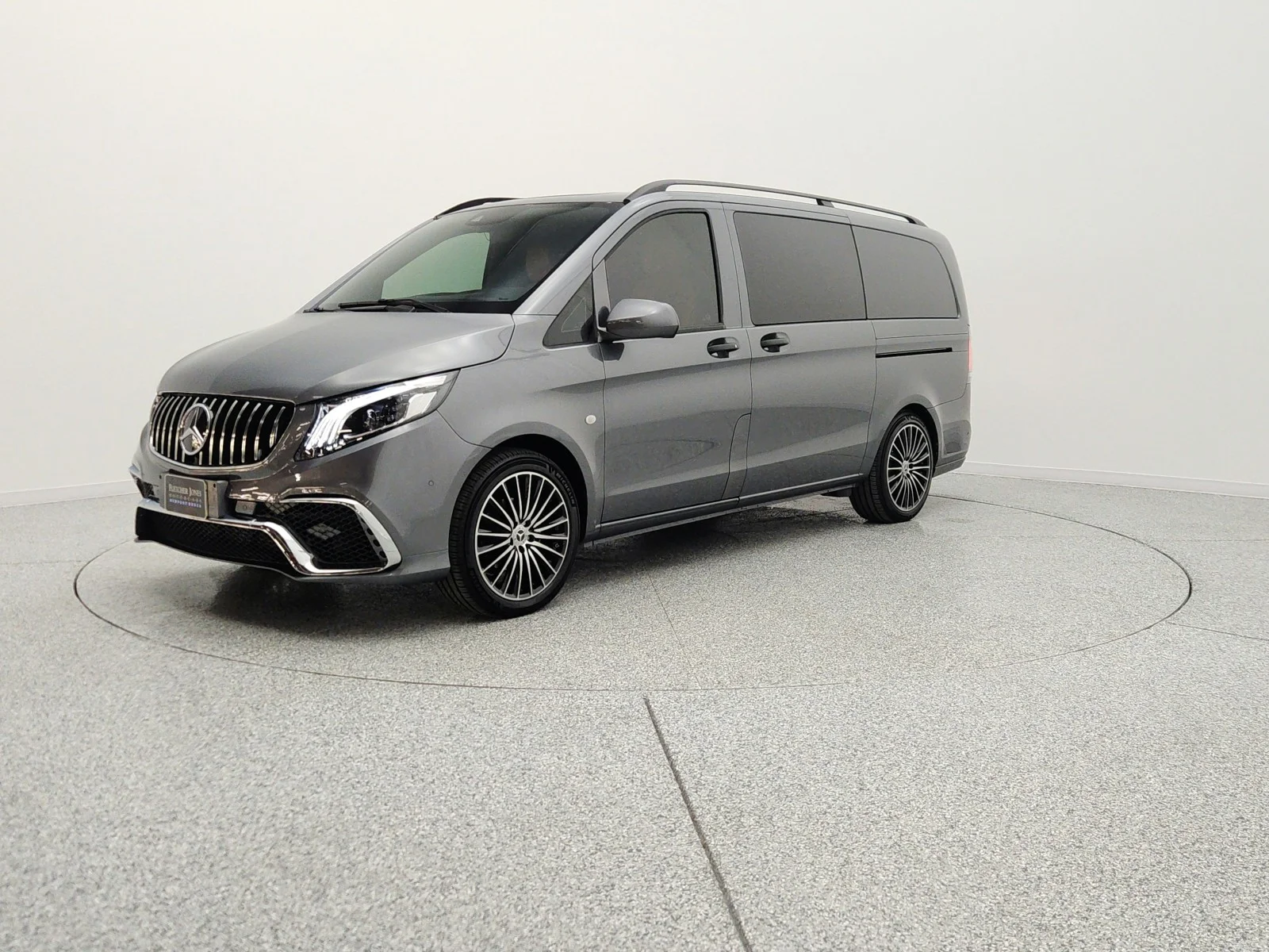 2022 Mercedes-Benz Metris 126" WB Passenger's photo