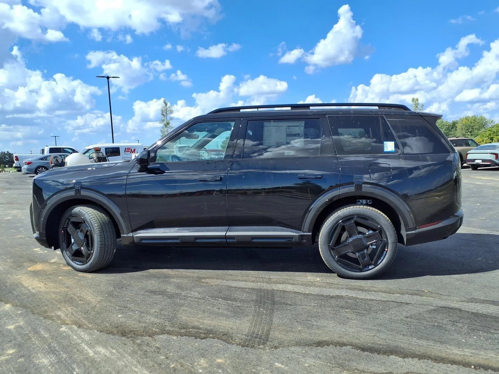 New 2027 Ebony Black KIA X-LINE SX AWD image 20